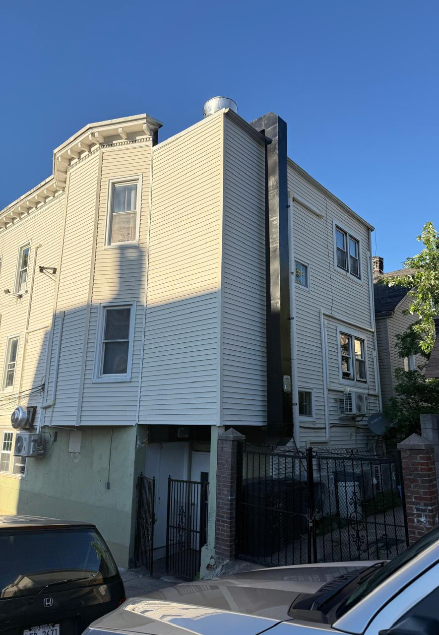 Mixed-Use Commercial Property | New York