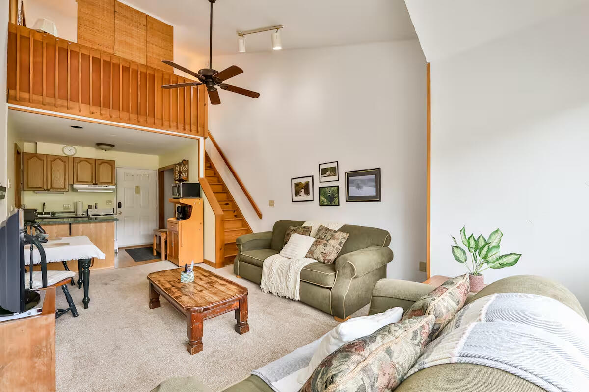 Cozy Downtown Getaway | Hunter Mountain NY